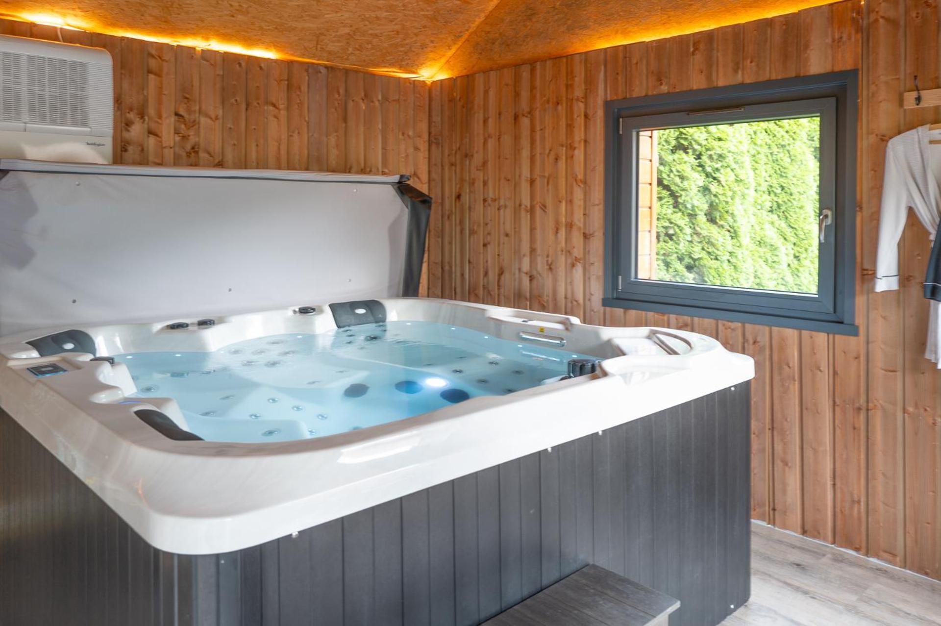 Chalet La Calougeotte avec jardin clos et sauna privatif Le Ménil Extérieur photo